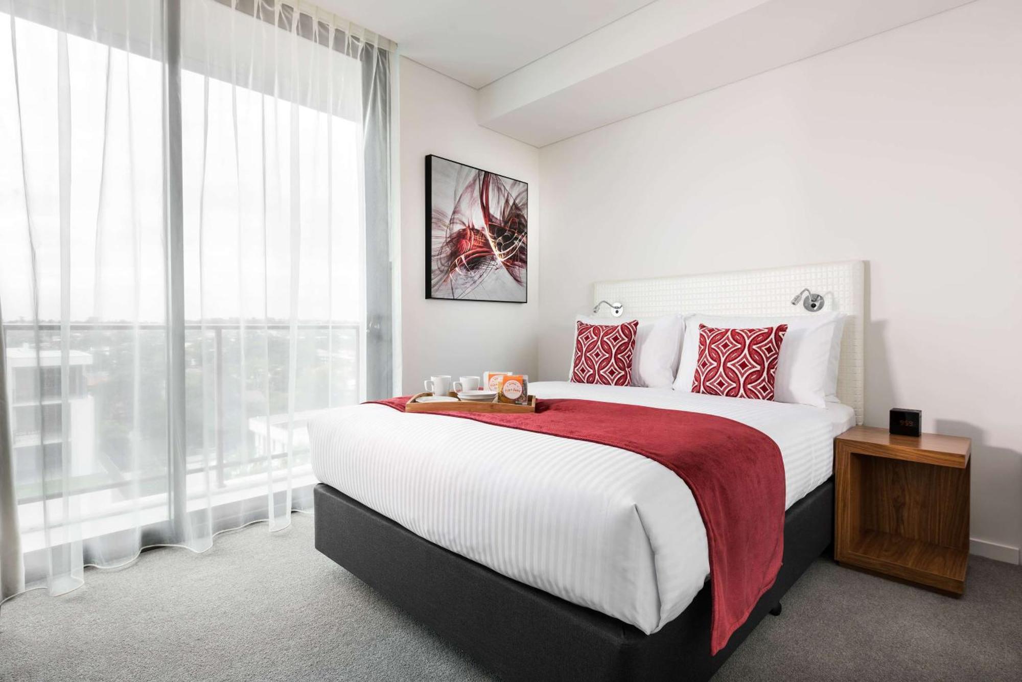 Ramada By Wyndham Vetroblu Scarborough Beach Perth Exterior foto